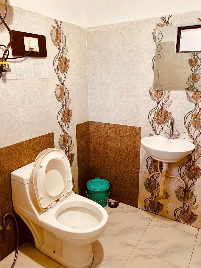 Hotel Solitaire Manali - A Few Steps From Mall Road Exterior photo