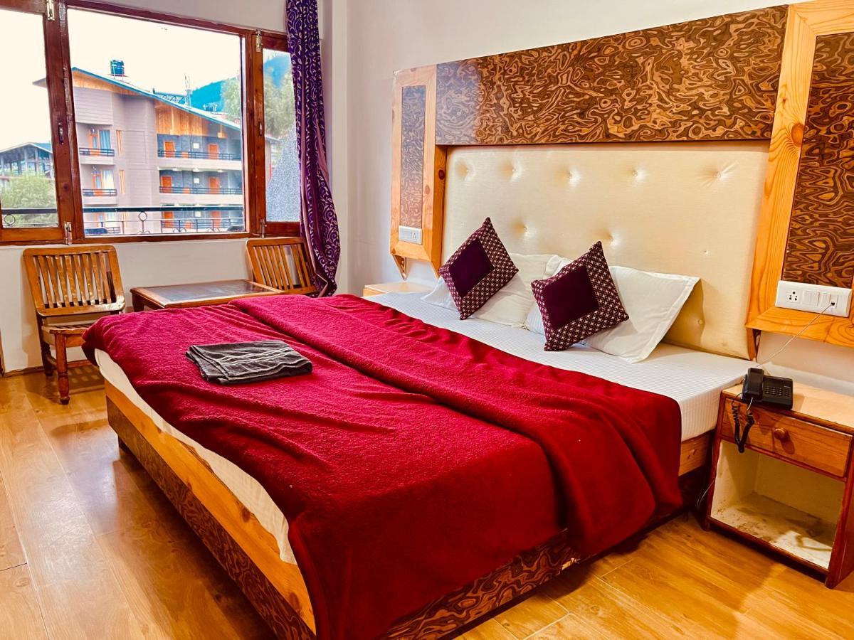 Hotel Solitaire Manali - A Few Steps From Mall Road Exterior photo